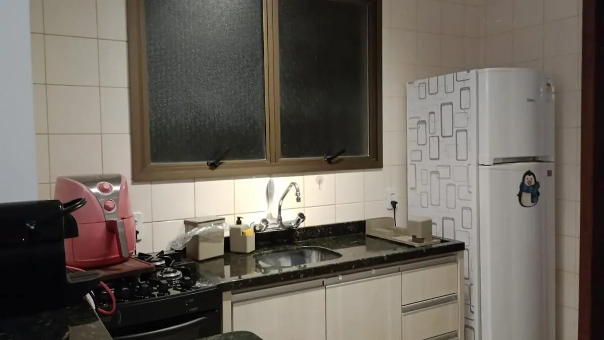 Predio Frente Mar Com Apartamento Canas Florianópolis