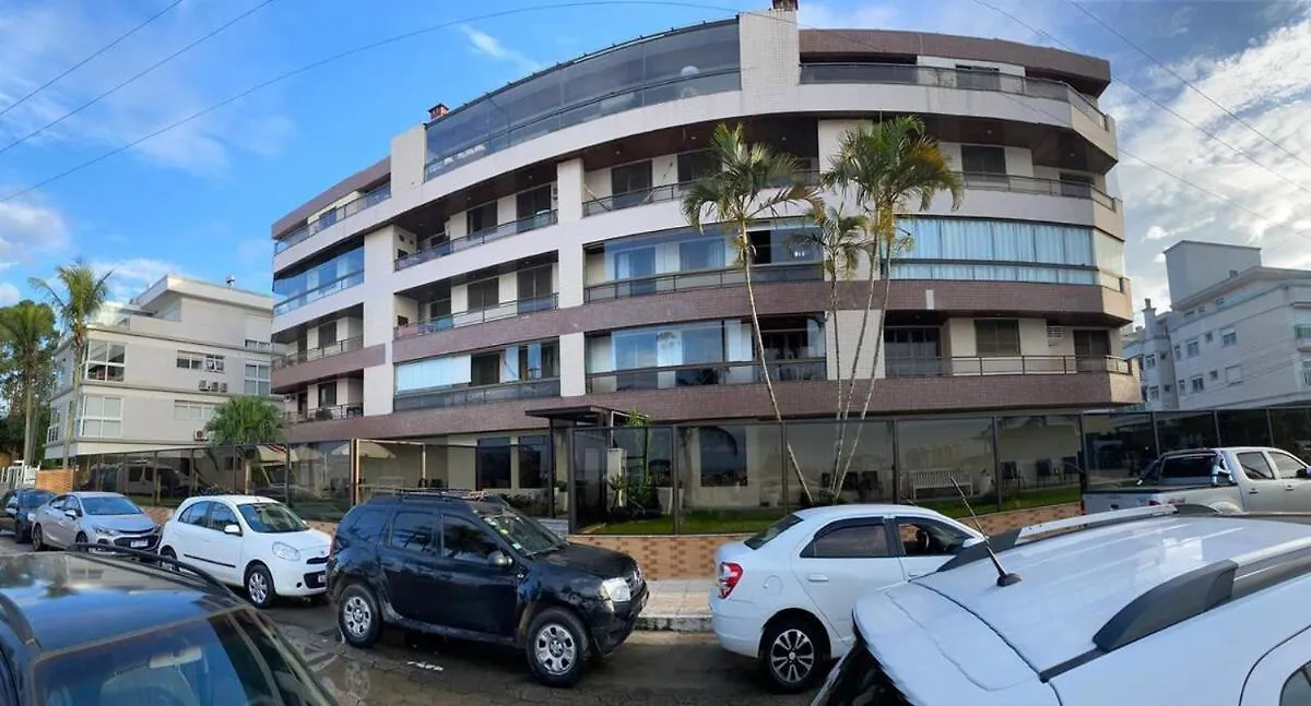 Predio Frente Mar Com Apartamento Canas Florianópolis 0*,